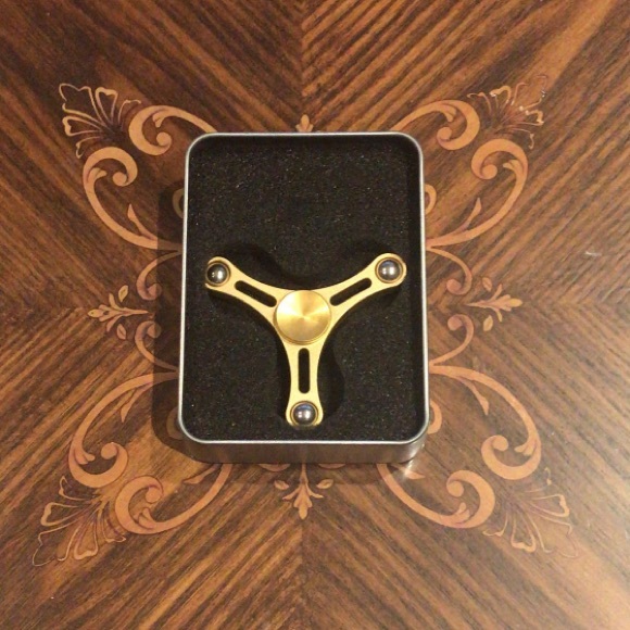 Metallic Gold Fidget Spinner Toy/Anti-Anxiety Tool - Picture 1 of 4